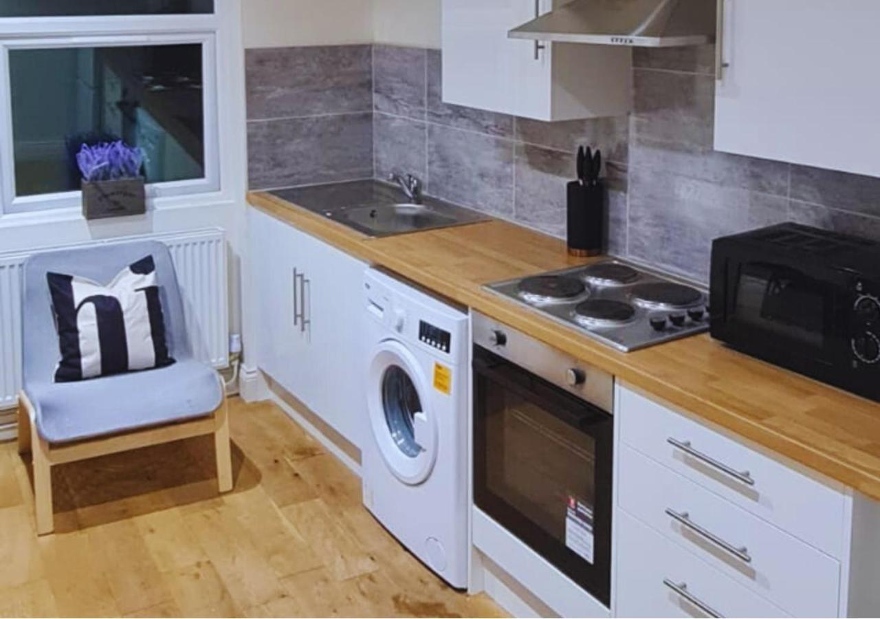 Modern 2 Bedroom Apartment In Peckham Лондон Экстерьер фото